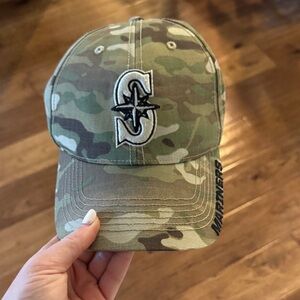 ‘47 Seattle Mariners Camouflage Baseball Cap with Logo